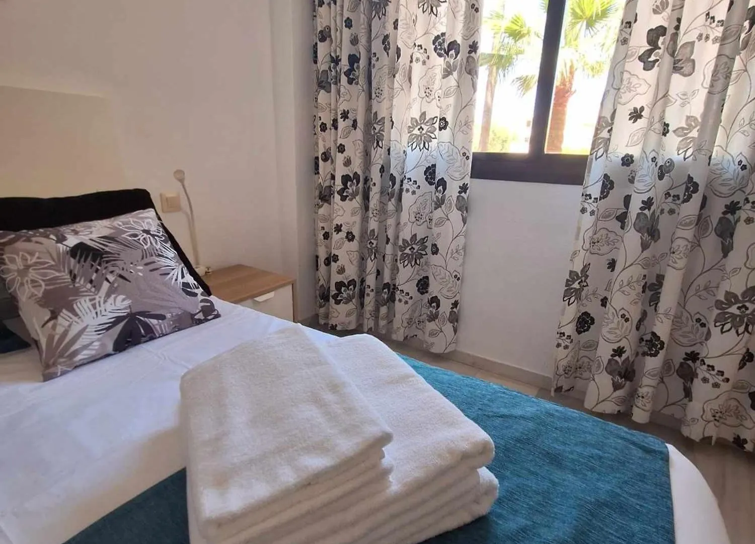 Primera Linea Del Mar - Acceso Directo Playa Carihuela Torremolinos Lägenhet